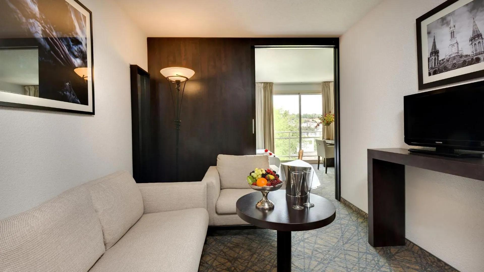 Hotel Eliseo Lourdes 4*,